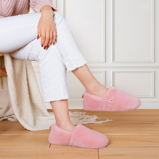 EverFoams Women's Closed Back Slippers Fuzzy Faux Wool Soft Lightweight Non Slip House Shoes