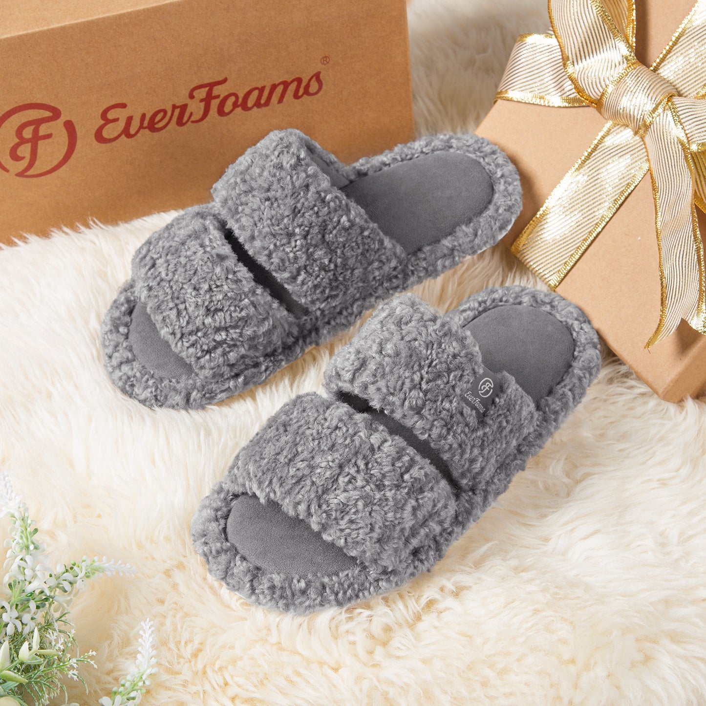 EverFoams Women's Fuzzy Open Toe Slippers