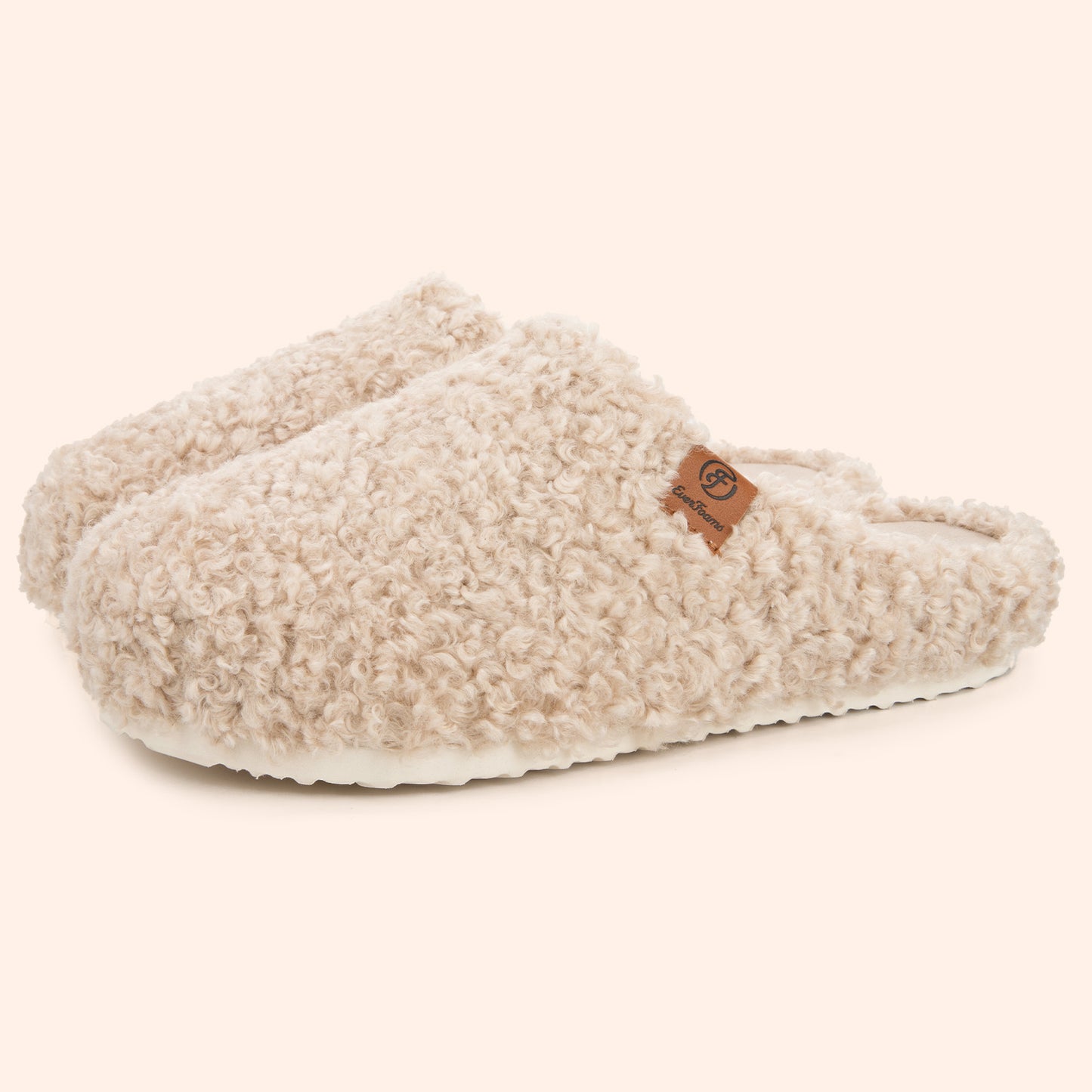 EverFoams Women‘s Fuzzy Clog Slippers